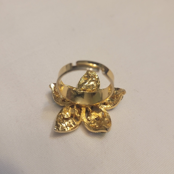 Statement Ring - Picture 4 of 6
